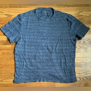 MENS GAP T SHIRT